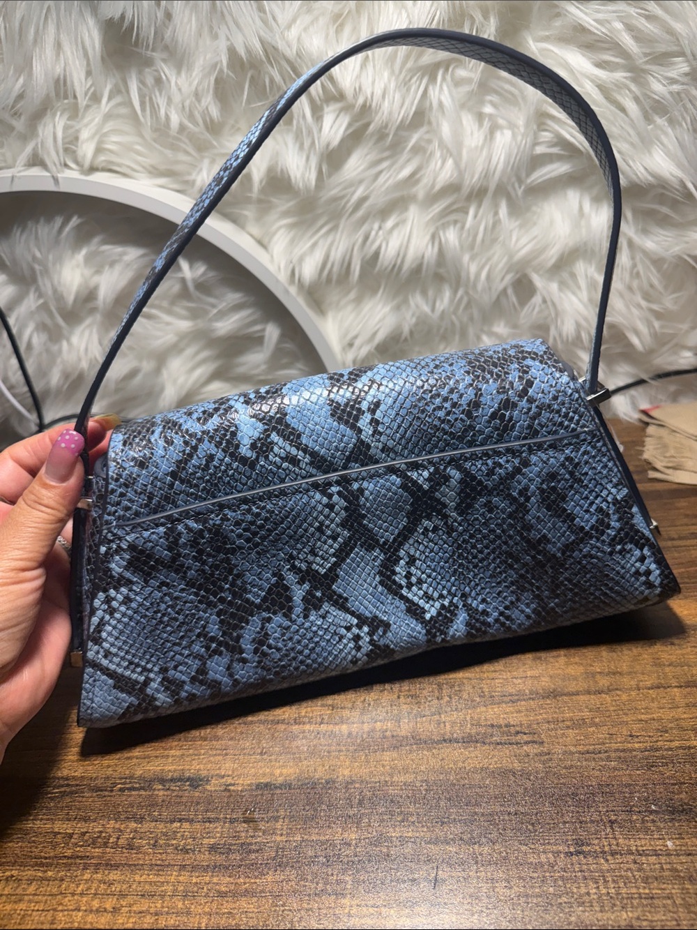 Michael Kors Blue Snake-Print Shoulder Bag - Picture 3 of 8